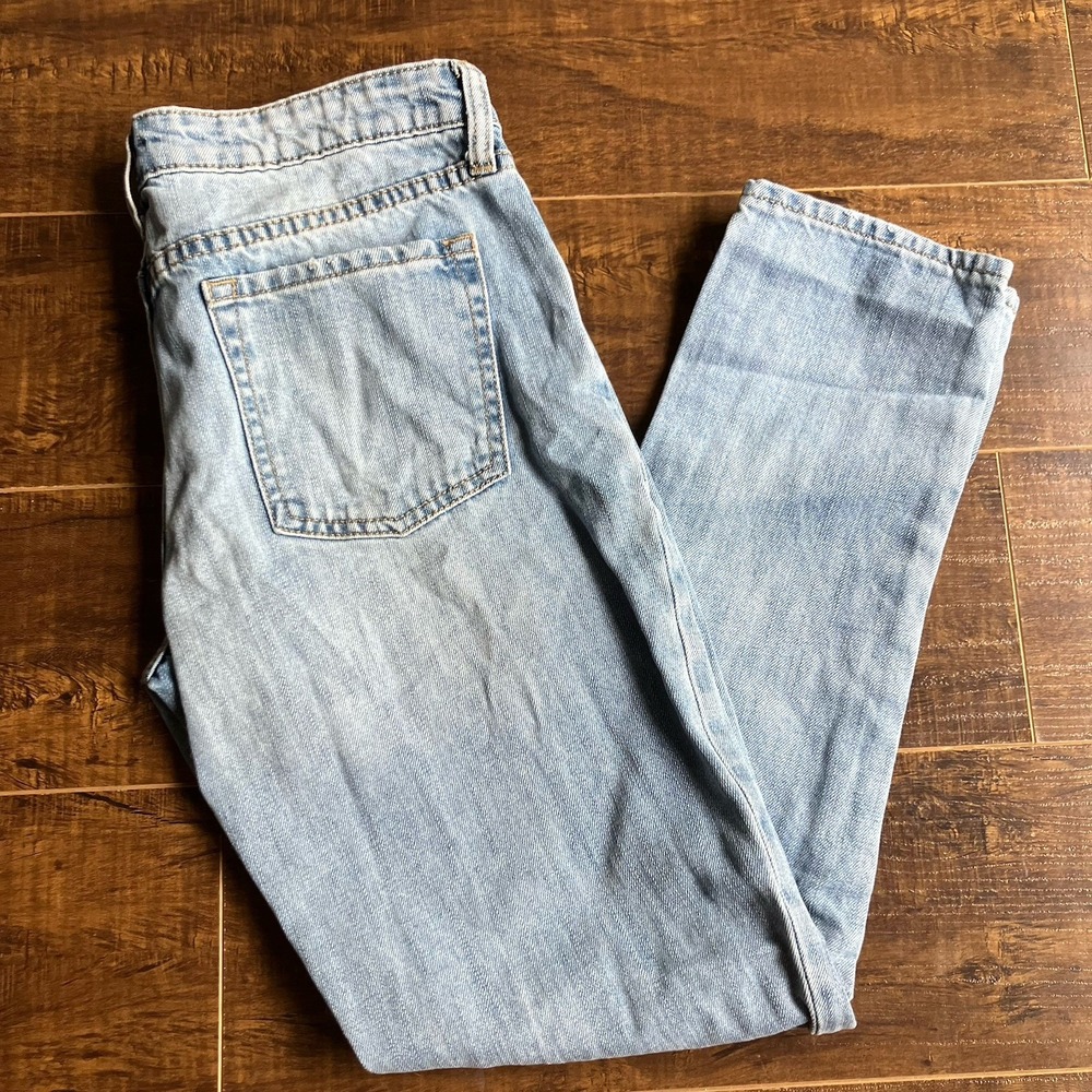Gap Womens 0 / 25R Sexy Boyfriend Fit Light Wash Distressed 100% Cotton Jeans